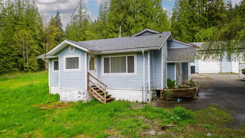 11554 284 STREET - photo 4 of 26