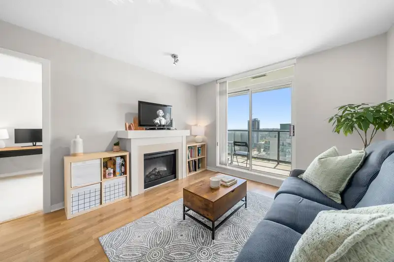 2506 1178 HEFFLEY CRESCENT - photo 1 of 40