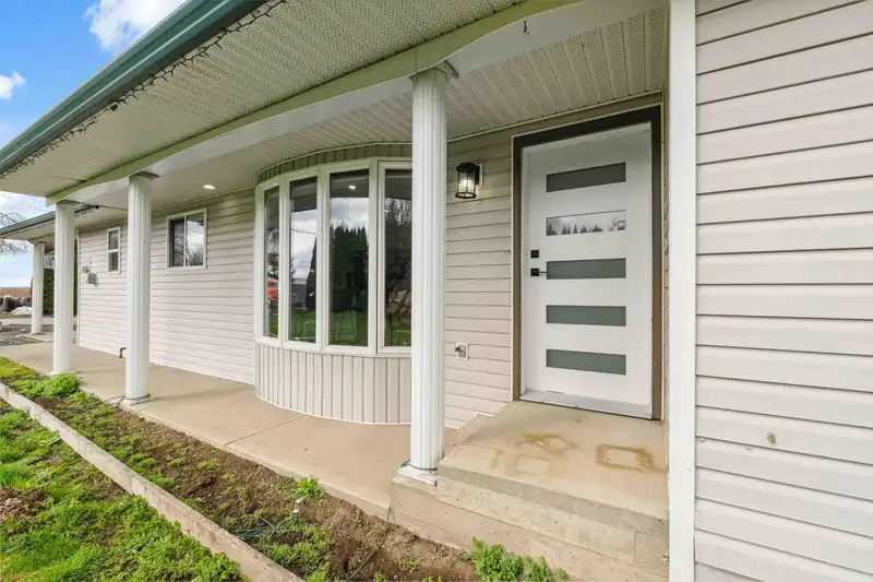 1885 MARION ROAD - photo 4 of 34