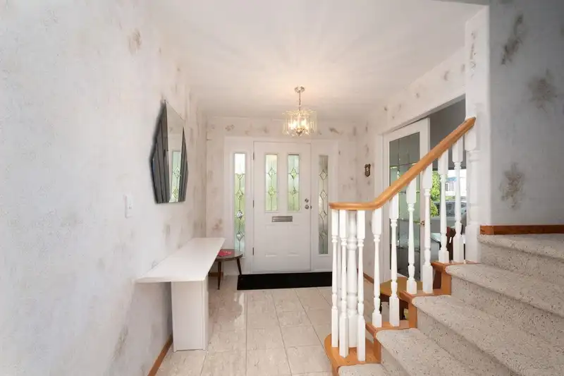 937 WESTMOUNT DRIVE - photo 3 of 34