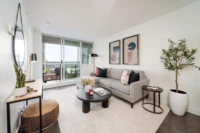 1703 1325 ROLSTON STREET - photo 2 of 13