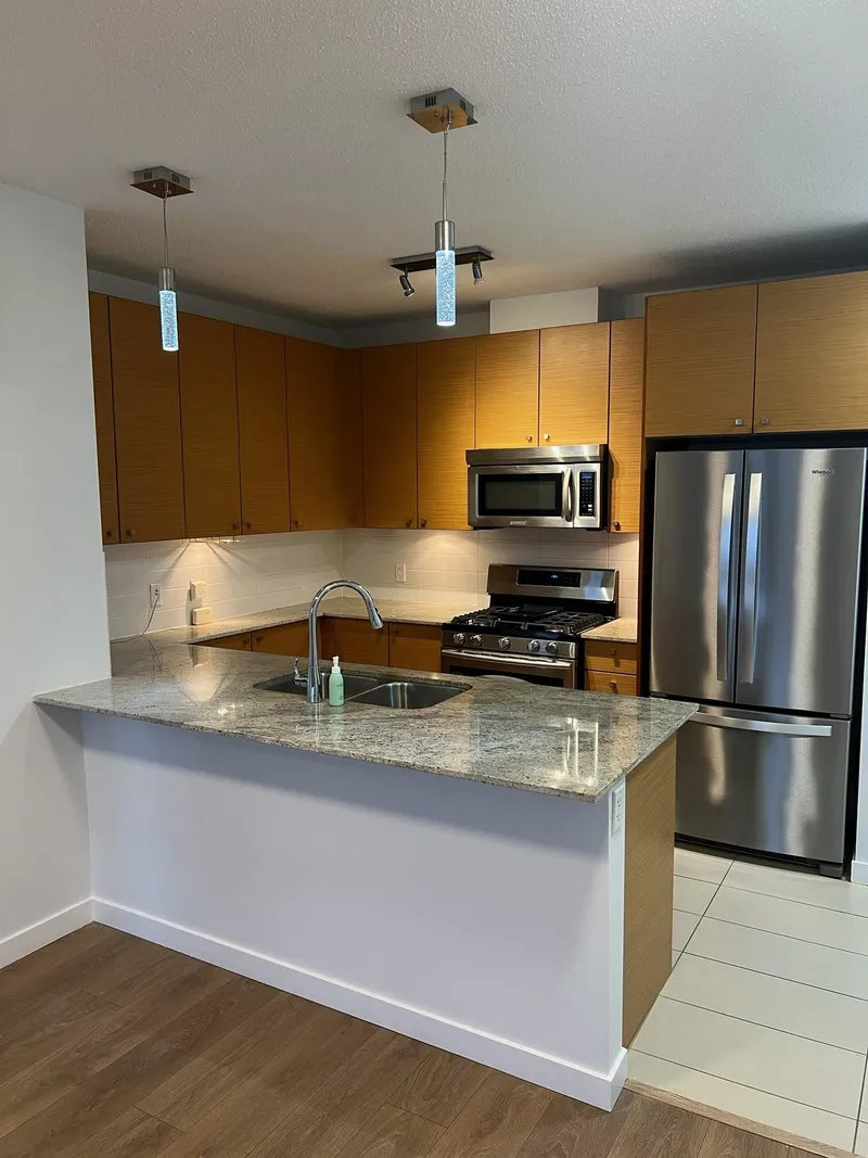 302 7362 ELMBRIDGE WAY - photo 2 of 2