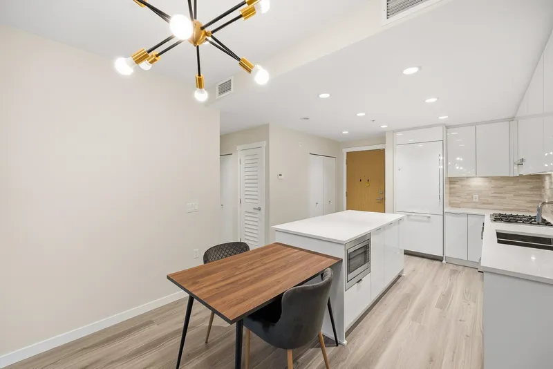 122 9233 ODLIN ROAD - photo 2 of 25