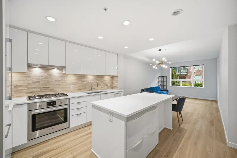 122 9233 ODLIN ROAD - photo 3 of 25