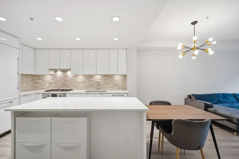 122 9233 ODLIN ROAD - photo 4 of 25