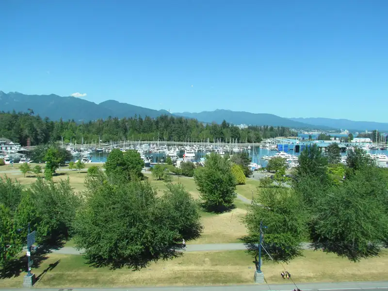 901 1889 ALBERNI STREET - photo 2 of 24