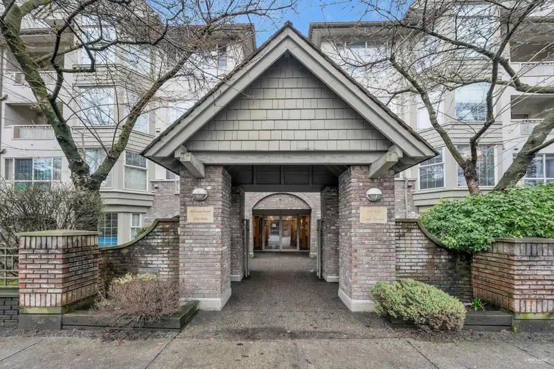 101 5650 OAK STREET - photo 1 of 19