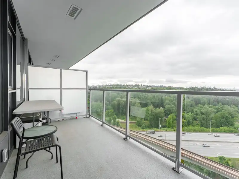 1809 318 ALDERSON AVENUE - photo 2 of 24
