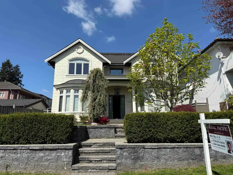 7525 13TH AVENUE - photo 4 of 34