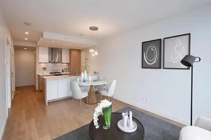 1001 4670 ASSEMBLY WAY - photo 2 of 33