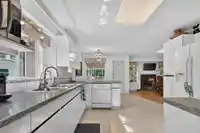 13757 63B AVENUE - thumbnail 8