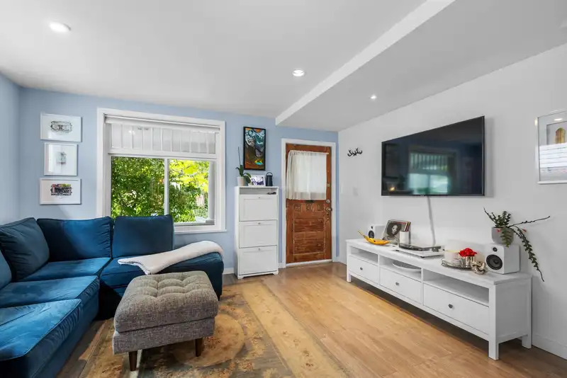3518 BELLA-VISTA STREET - photo 4 of 31