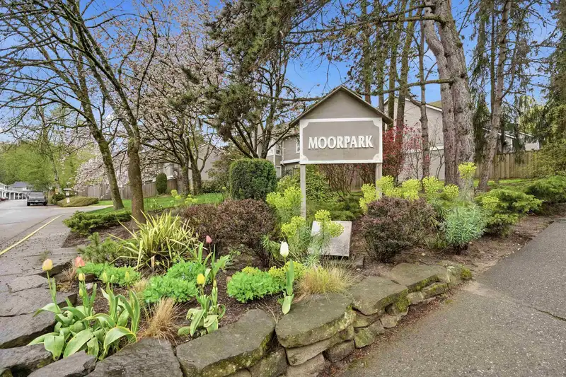 3407 LYNMOOR PLACE - photo 1 of 28