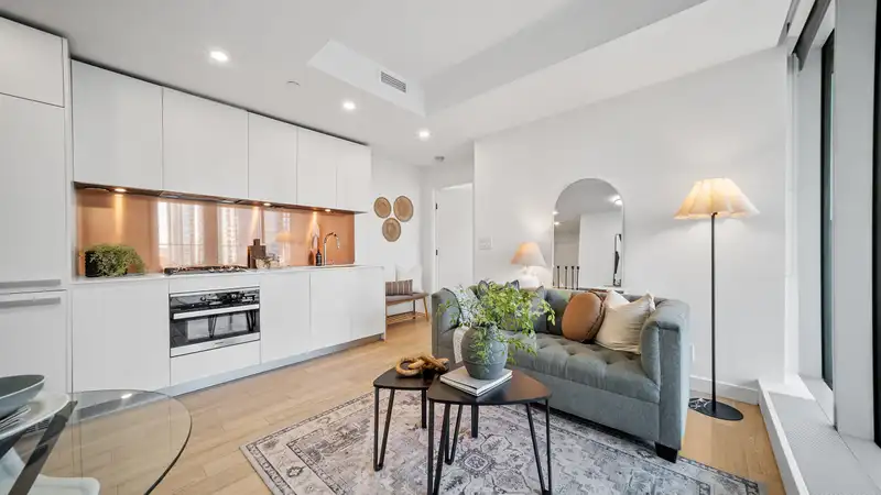 1501 1480 HOWE STREET - photo 2 of 39