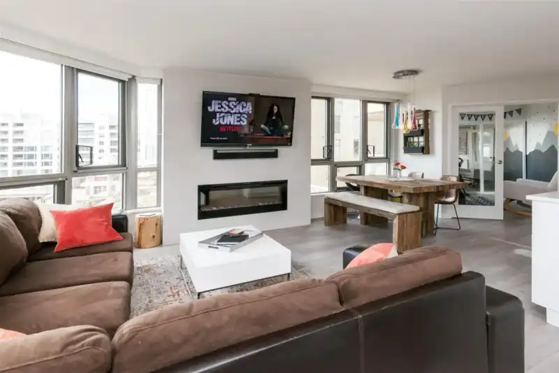 303 1625 HORNBY STREET - photo 1 of 17