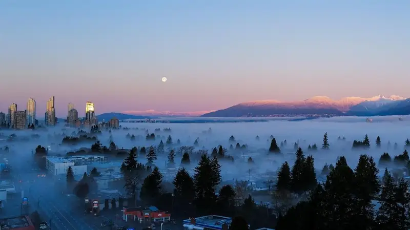 2101 6659 SOUTHOAKS CRESCENT - photo 2 of 14