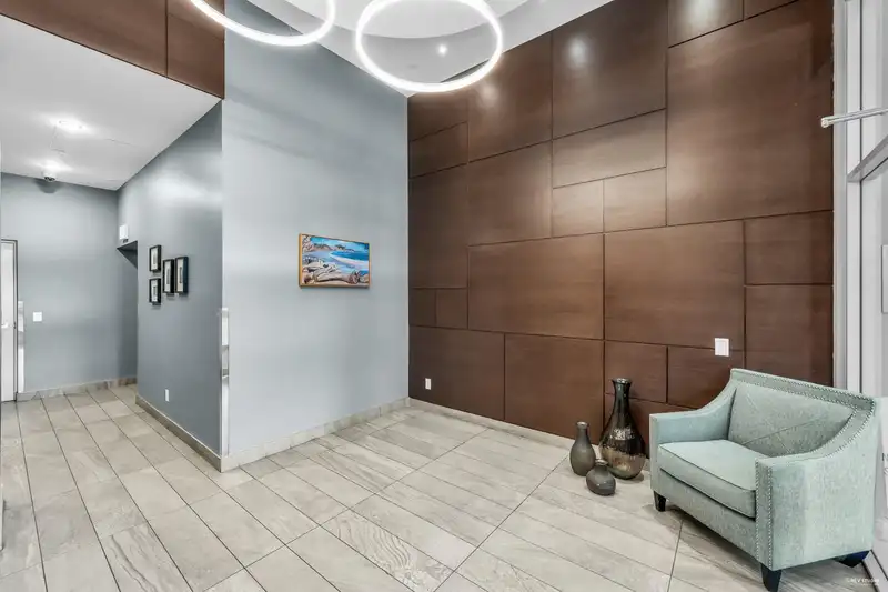 502 4083 CAMBIE STREET - photo 3 of 22