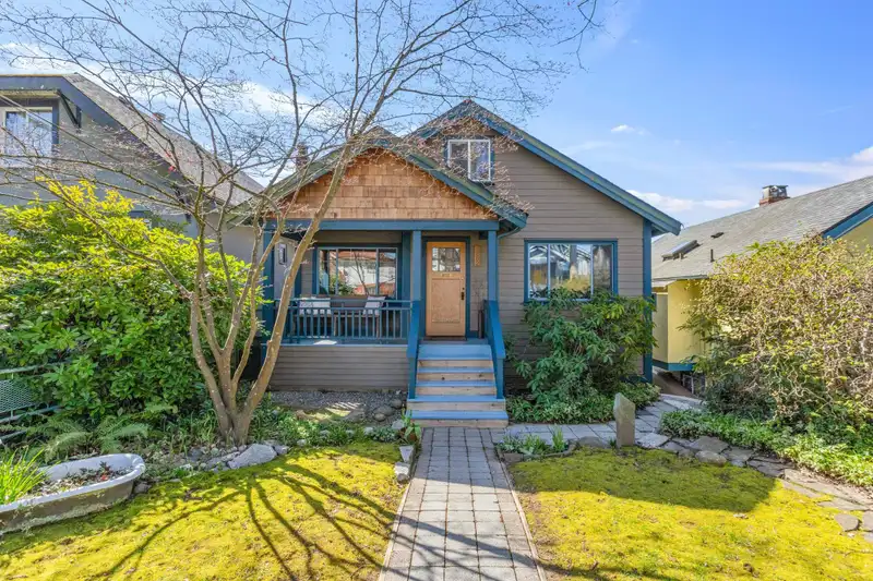2282 E 7TH AVENUE - photo 1 of 30