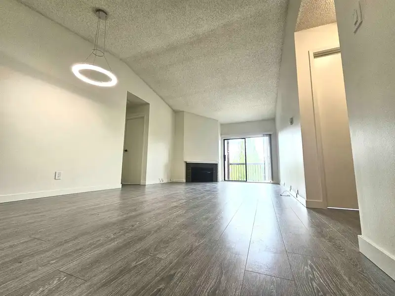 304 8511 WESTMINSTER HIGHWAY - photo 1 of 9