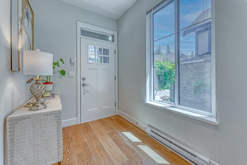 34 3306 PRINCETON AVENUE - photo 2 of 25