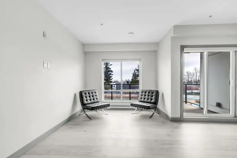 311 6968 ROYAL OAK AVENUE - photo 4 of 20