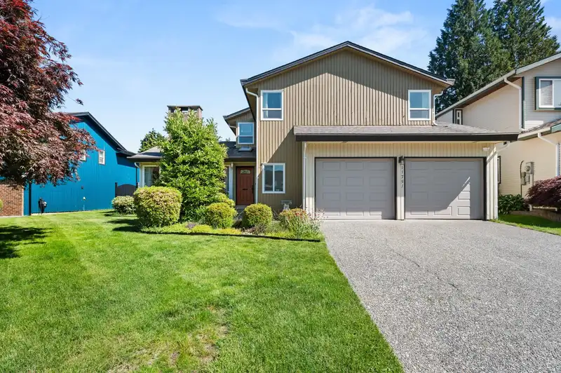 11751 CASCADE DRIVE - photo 2 of 40