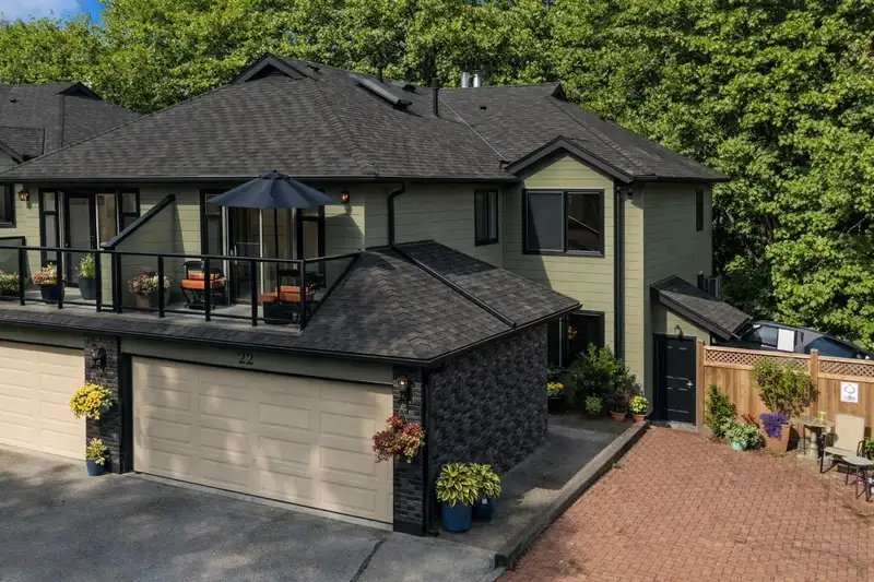 22 72 JAMIESON COURT - photo 3 of 40