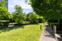 712 7338 GOLLNER AVENUE - thumbnail 30