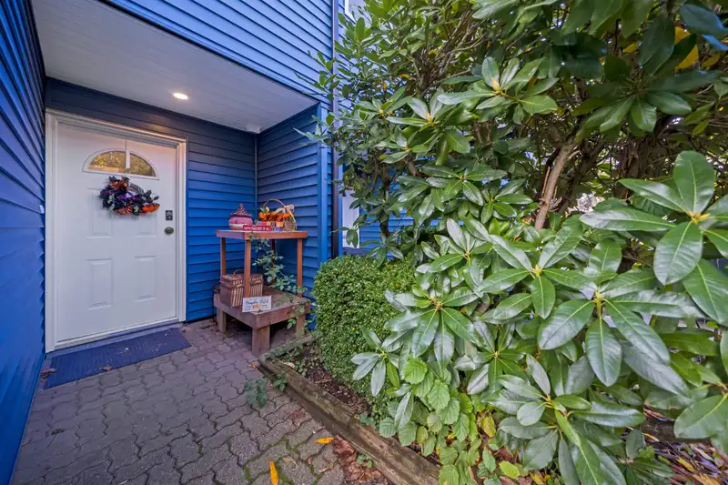 23 12120 189A STREET - photo 3 of 23