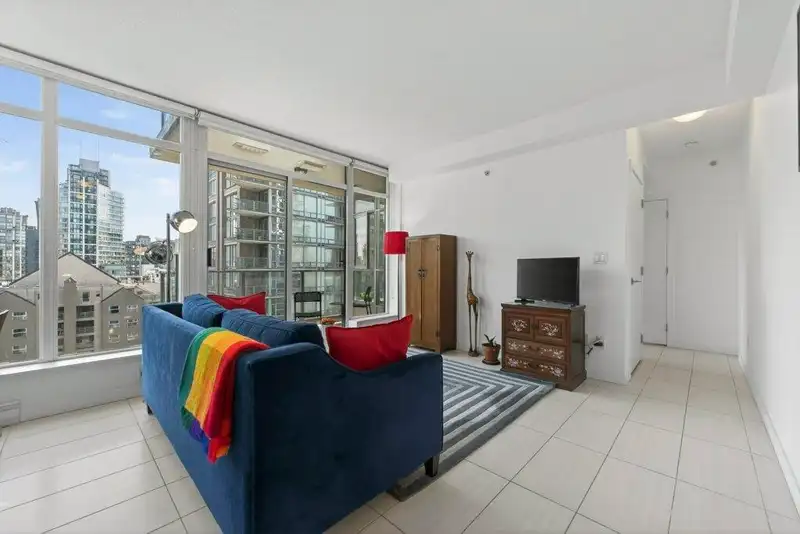 902 1252 HORNBY STREET - photo 4 of 35