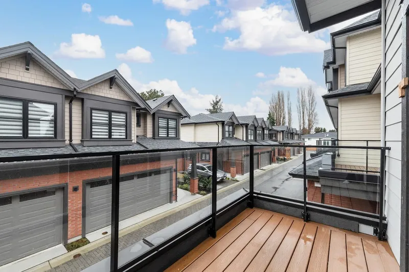 18 10233 NO. 2 ROAD - photo 4 of 25