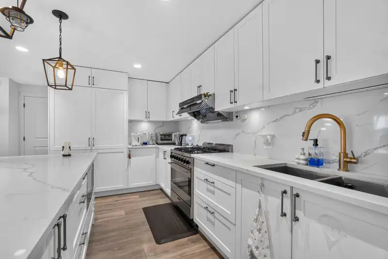 451 W 63RD AVENUE - photo 4 of 37