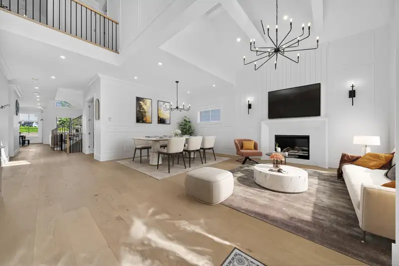 16111 108 AVENUE - photo 4 of 38