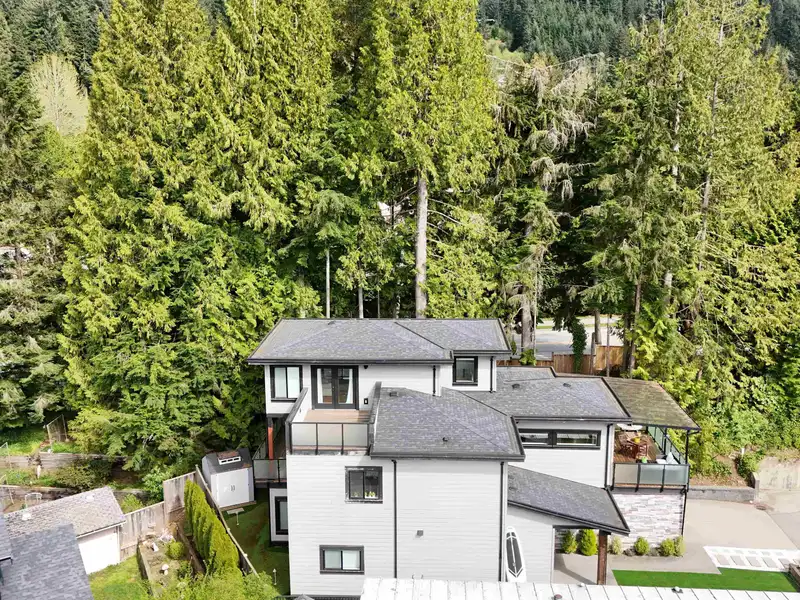 52 3295 SUNNYSIDE ROAD - photo 3 of 40