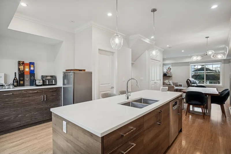 7 9211 MCKIM WAY - photo 3 of 22