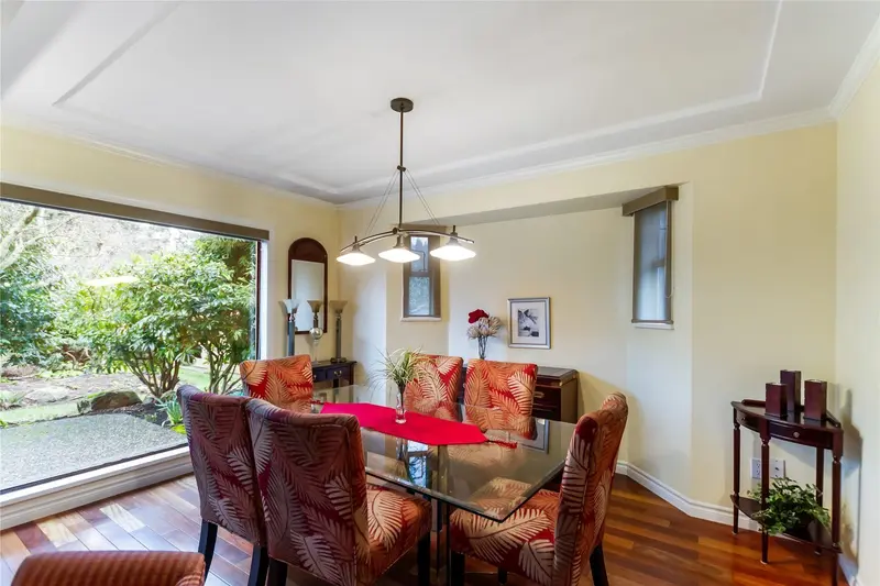 1 15140 20 AVENUE - photo 2 of 25