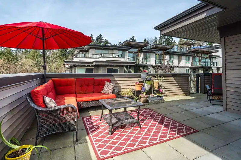 302 7428 BYRNEPARK WALK - photo 1 of 40