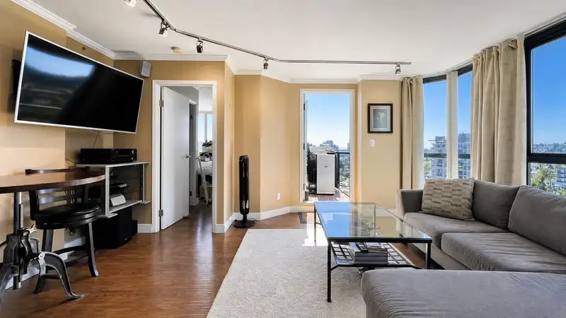 1405 838 AGNES STREET - photo 4 of 22