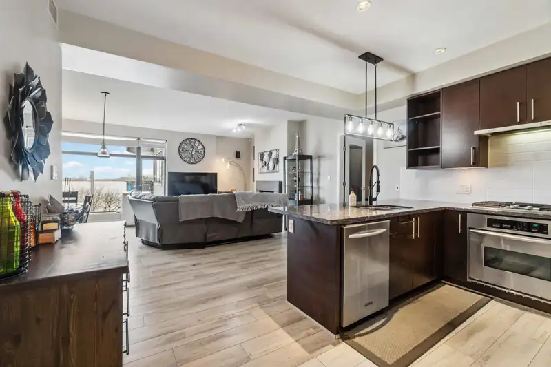 201 14300 RIVERPORT WAY - photo 1 of 28