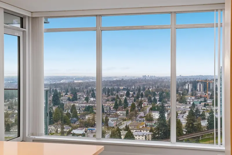 2803 6700 DUNBLANE AVENUE - photo 1 of 25