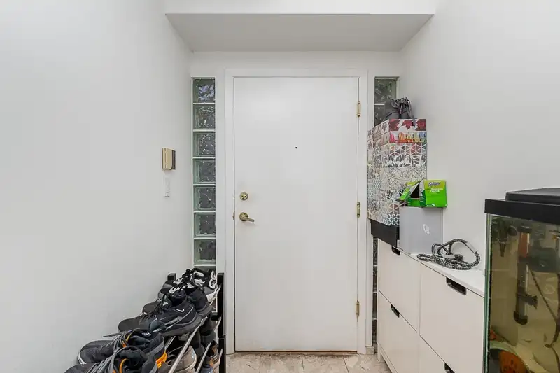 1403 3061 E KENT AVENUE NORTH - photo 4 of 40
