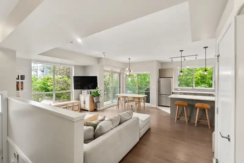 19 10133 RIVER DRIVE - photo 1 of 40