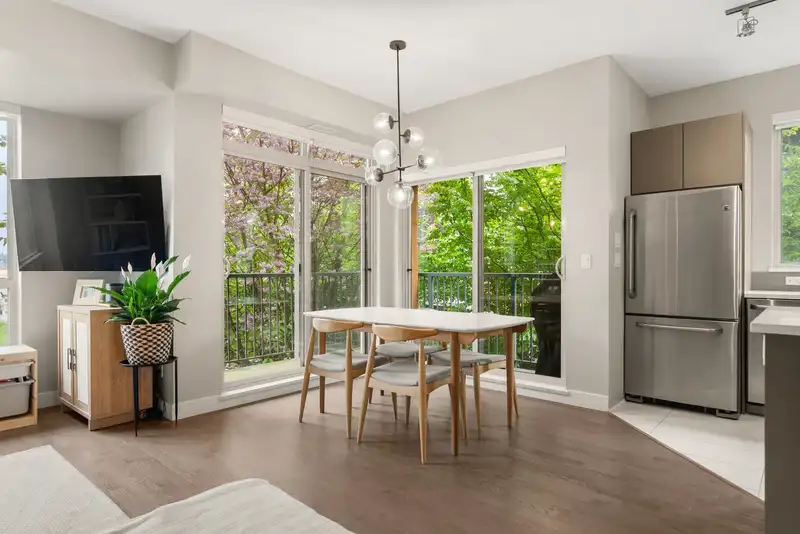 19 10133 RIVER DRIVE - photo 4 of 40