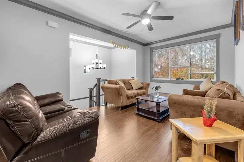 27891 STAGECOACH AVENUE - photo 3 of 24
