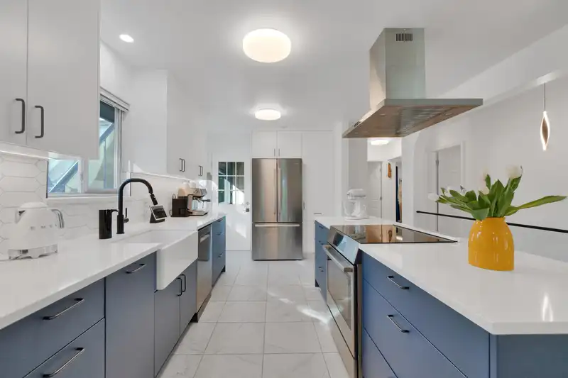1652 COLEMAN STREET - photo 4 of 40