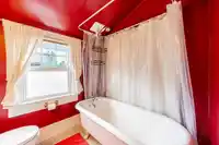 264 W QUEENS ROAD - thumbnail 23