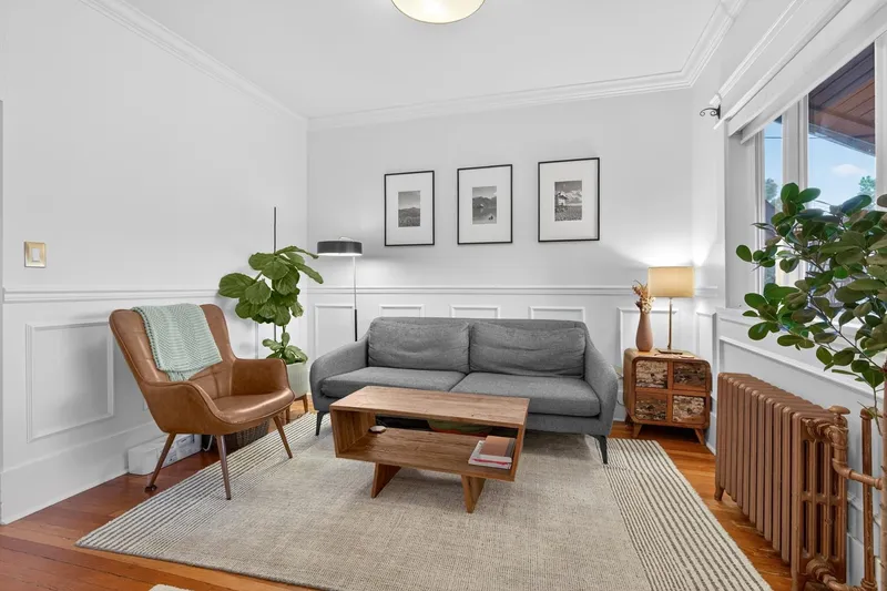 4387 ST. GEORGE STREET - photo 4 of 25