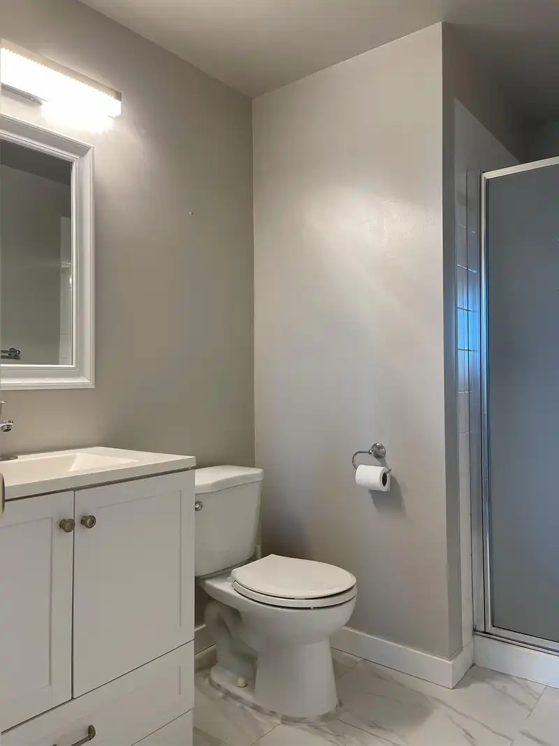 508 8851 LANSDOWNE ROAD - photo 3 of 10