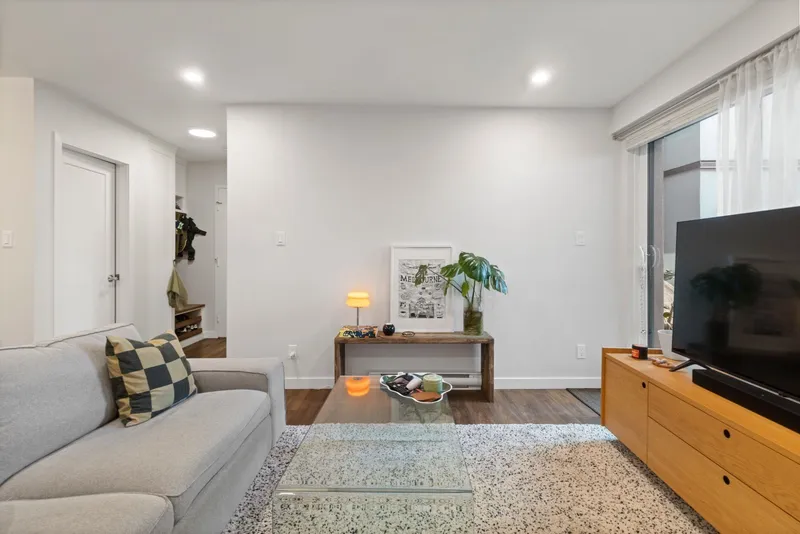 103 1649 COMOX STREET - photo 2 of 25