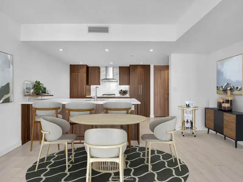 2305 9887 WHALLEY BOULEVARD - photo 2 of 34